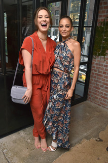 Briga Heelan feet photo thumbnail