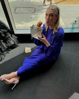 Briga Heelan feet photo thumbnail