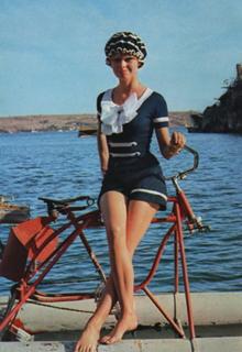 Brigitte Bardot feet photo thumbnail