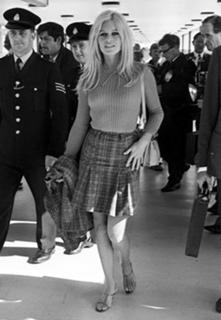 Brigitte Bardot feet photo thumbnail
