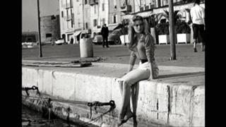 Brigitte Bardot feet photo thumbnail
