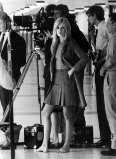 Brigitte Bardot feet photo thumbnail