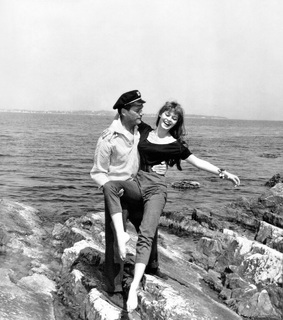 Brigitte Bardot feet photo thumbnail
