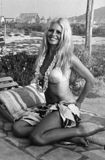 Brigitte Bardot feet photo thumbnail