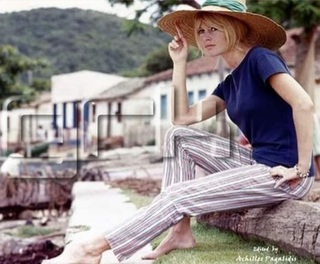 Brigitte Bardot feet photo thumbnail