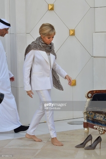 Brigitte Macron feet photo thumbnail