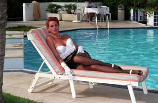 Brigitte Nielsen feet photo thumbnail