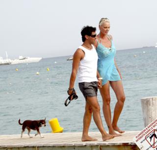 Brigitte Nielsen feet photo thumbnail