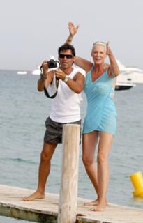 Brigitte Nielsen feet photo thumbnail