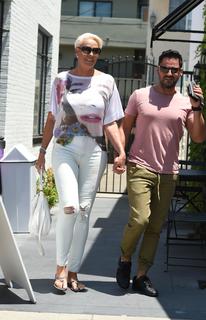 Brigitte Nielsen feet photo thumbnail