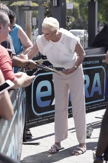 Brigitte Nielsen feet photo thumbnail