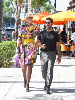 Brigitte Nielsen feet photo thumbnail