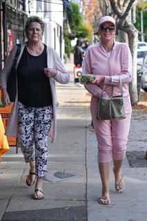 Brigitte Nielsen feet photo thumbnail