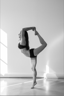Briohny Smyth feet photo 18