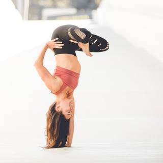 Briohny Smyth feet photo 2