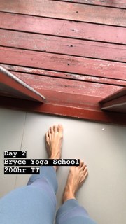 Briohny Smyth feet photo 1