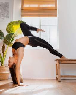 Briohny Smyth feet photo 14