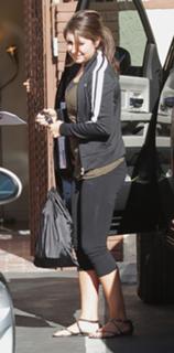 Bristol Palin feet photo thumbnail