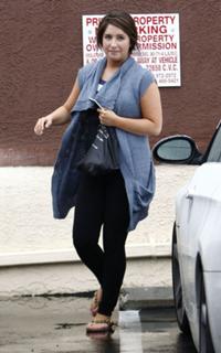 Bristol Palin feet photo thumbnail