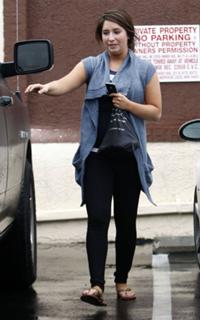 Bristol Palin feet photo thumbnail