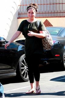 Bristol Palin feet photo thumbnail