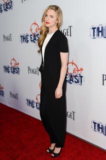 Brit Marling feet photo thumbnail