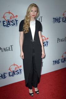 Brit Marling feet photo thumbnail