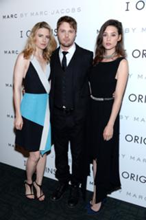 Brit Marling feet photo thumbnail