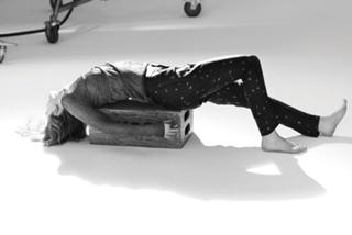 Brit Marling feet photo thumbnail