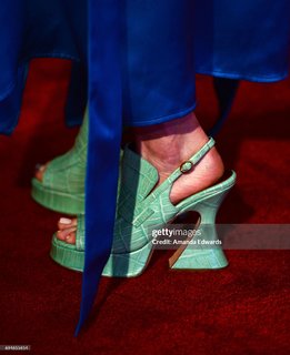 Brit Marling feet photo thumbnail