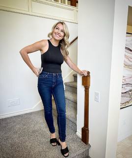 Britney Haynes feet photo 8