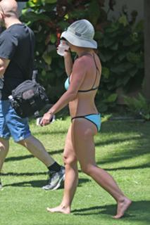 Britney Spears feet photo thumbnail