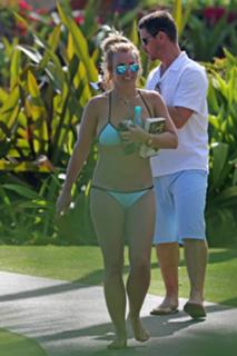 Britney Spears feet photo thumbnail