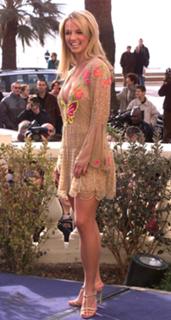 Britney Spears feet photo thumbnail