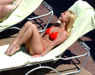 Britney Spears feet photo thumbnail