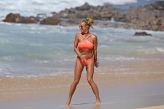 Britney Spears feet photo thumbnail