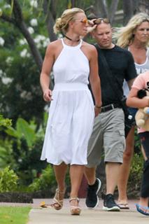 Britney Spears feet photo thumbnail