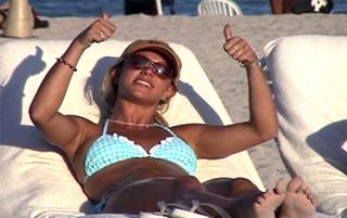 Britney Spears feet photo thumbnail
