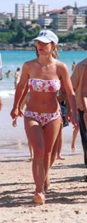 Britney Spears feet photo thumbnail