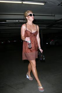 Britney Spears feet photo thumbnail