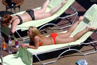 Britney Spears feet photo thumbnail