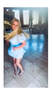 Britney Spears feet photo 2