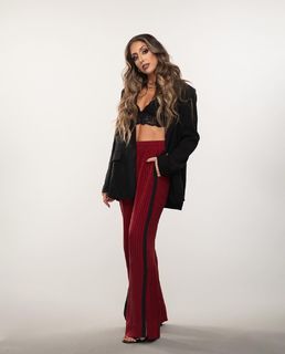 Britt Baker feet photo thumbnail