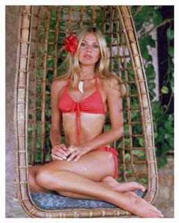 Britt Ekland feet photo thumbnail