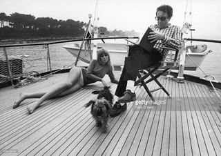 Britt Ekland feet photo thumbnail