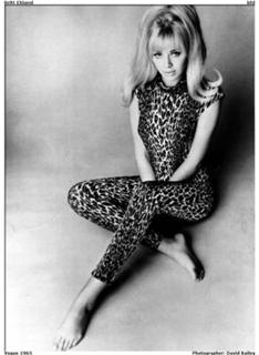 Britt Ekland feet photo thumbnail