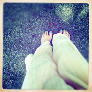 Britt Lower feet photo thumbnail