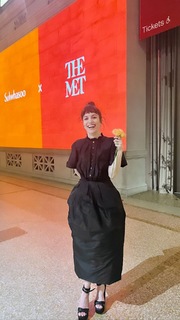 Britt Lower feet photo thumbnail