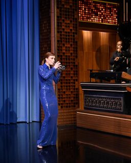 Britt Lower feet photo thumbnail