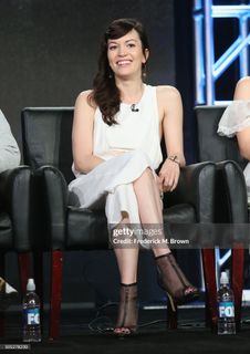 Britt Lower feet photo thumbnail